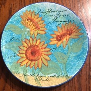 Susan Winget designed for Cracker Barrel. Sunflower plate. Only used as decor.